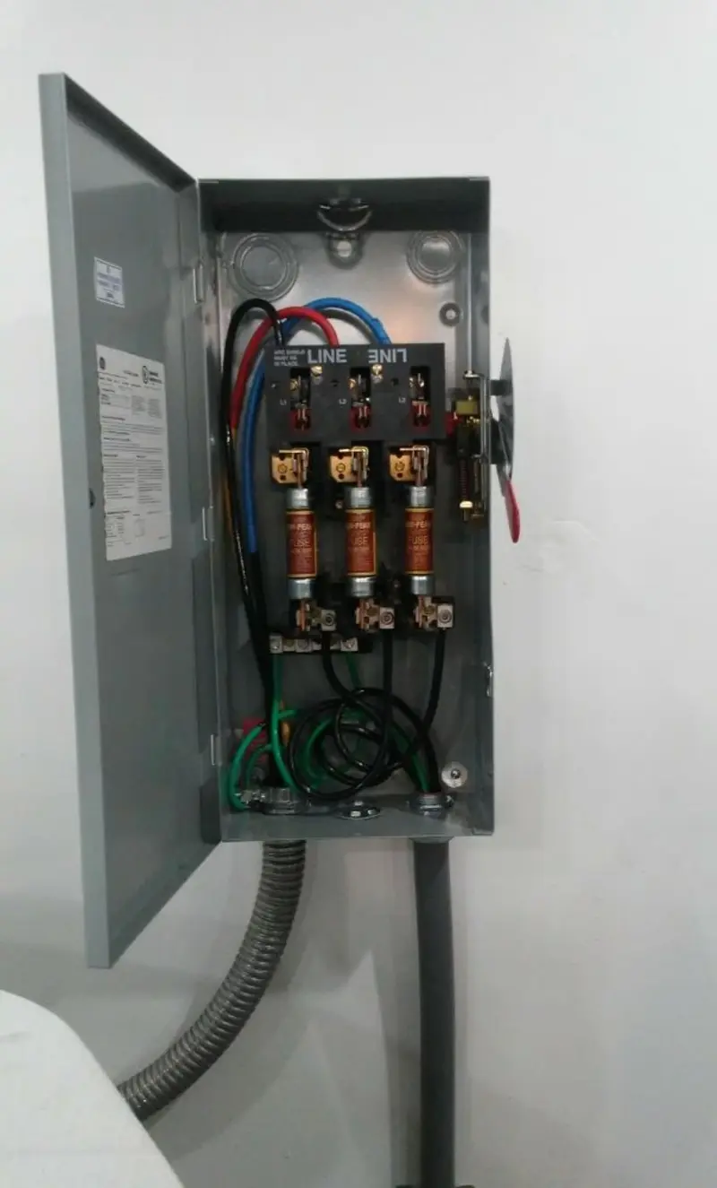 Three-phase disconnect switch installed for Smoke Detector Installation in Ave Maria